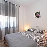 Pau *